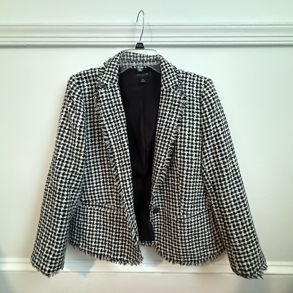 Ann Taylor Black and White Houndstooth Fringe Tweed Blazer